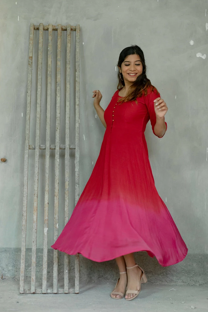 Gulaal Sunset Crimson 1 Gulaal Sunset Crimson