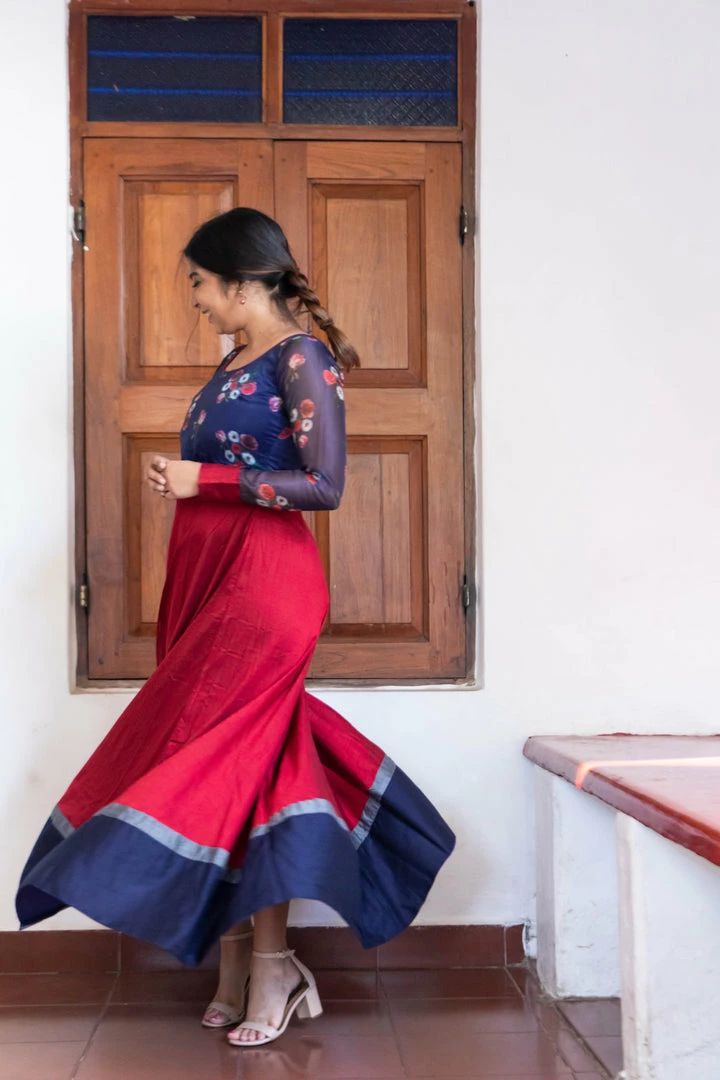 Ekanta Damini Navy Blue And Maroon Margazhi Moments 3 Ekanta Damini Navy Blue And Maroon Margazhi Moments