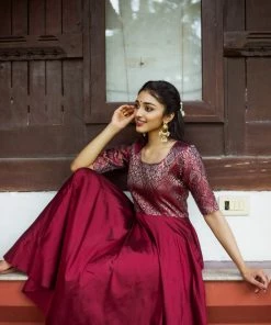 ATHIRA Sringa - Maroon