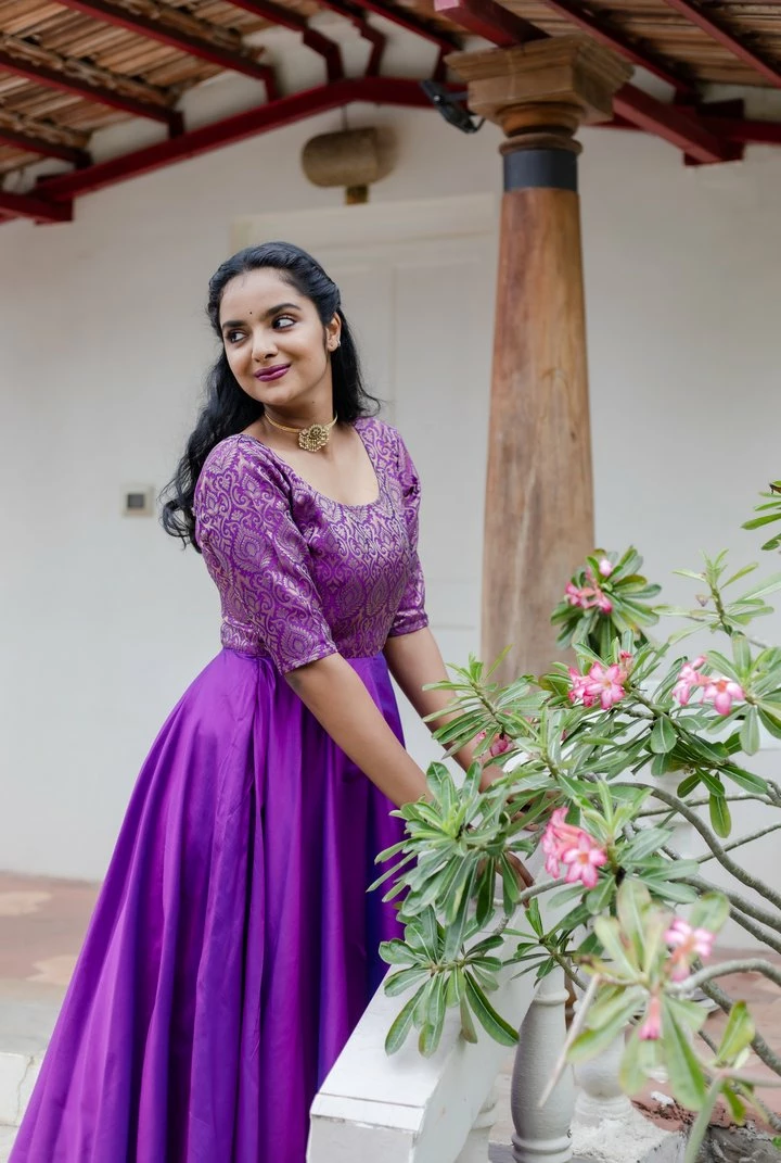 ATHIRA Sringa - Violet Madras Rhapsody 3 ATHIRA Sringa - Violet Madras Rhapsody