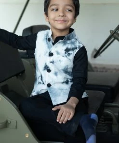 Gulaal Black & White Tie Dye Kurta Pant Set With Jacket (Boy)