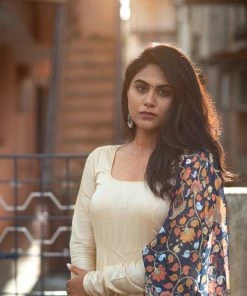 KUNDAVAI Margazhi Moments Nithila - Half White Festival Maxi