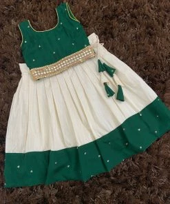 Ekanta Green Croptop With Cream Skirt Mini