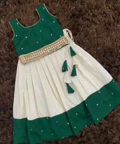Ekanta Green Croptop With Cream Skirt Mini