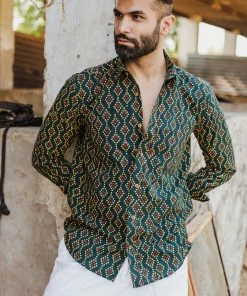 PRINTS VALLEY Men's Shirt Green Bandhej Print Shirt