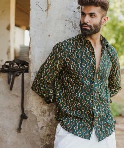 PRINTS VALLEY Men's Shirt Green Bandhej Print Shirt