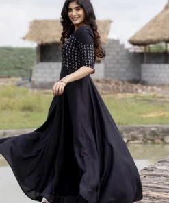 Magizham Ever Willow Black Bird