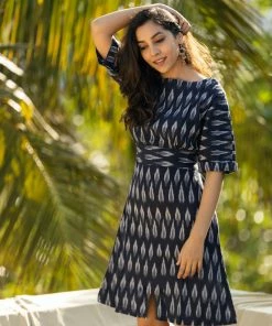 KUNDAVAI Ever Willow Kuyil - Black Ikkat Tunic 9 KUNDAVAI Ever Willow Kuyil - Black Ikkat Tunic