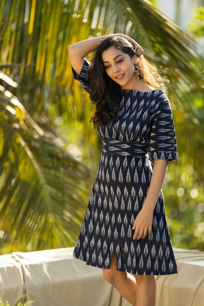 KUNDAVAI Ever Willow Kuyil - Black Ikkat Tunic 4 KUNDAVAI Ever Willow Kuyil - Black Ikkat Tunic