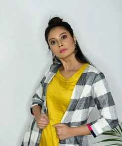 Label RishMaan Checkmate