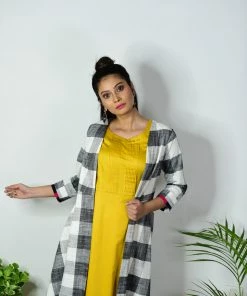 Label RishMaan Checkmate