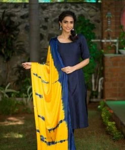 Ekanta Ivanka Navy Blue & Yellow Margazhi Moments 9 Ekanta Ivanka Navy Blue & Yellow Margazhi Moments