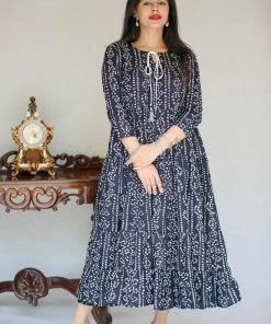 Tashi Threads EXP - Gadri - Black Casuals