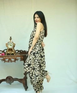 Tashi Threads EXP - Amara - Black Floral Casuals