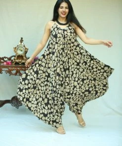 Tashi Threads EXP - Amara - Black Floral Casuals