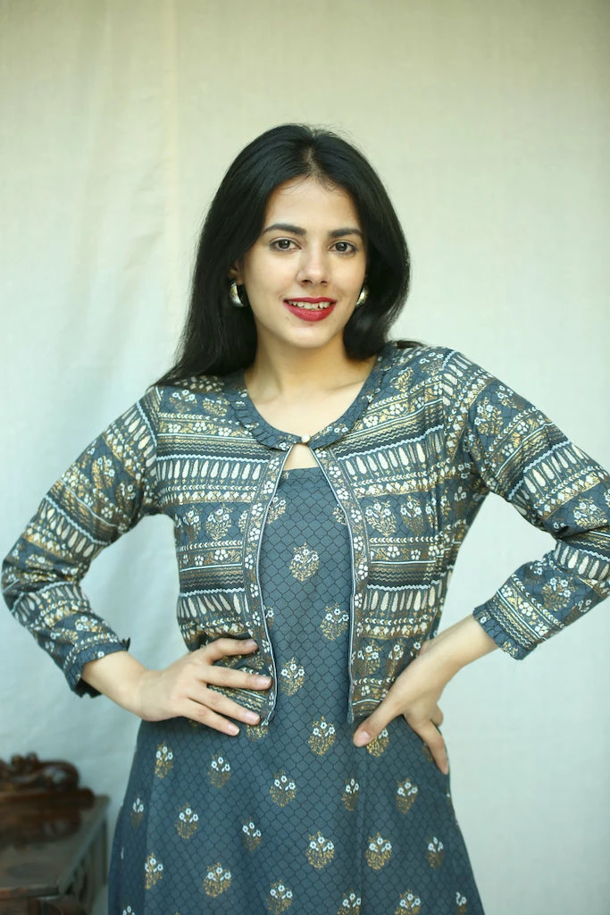 Tashi Threads EXP - Elena - Grey Casuals 2 Tashi Threads EXP - Elena - Grey Casuals