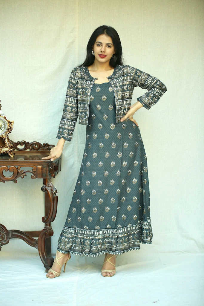 Tashi Threads EXP - Elena - Grey Casuals 3 Tashi Threads EXP - Elena - Grey Casuals