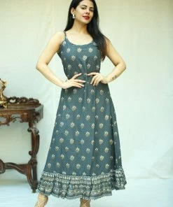 Tashi Threads EXP - Elena - Grey Casuals 9 Tashi Threads EXP - Elena - Grey Casuals