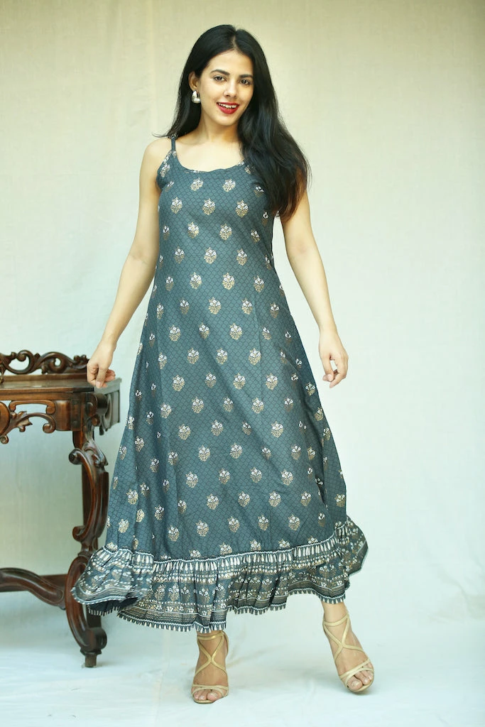 Tashi Threads EXP - Elena - Grey Casuals 1 Tashi Threads EXP - Elena - Grey Casuals