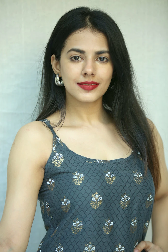 Tashi Threads EXP - Elena - Grey Casuals 6 Tashi Threads EXP - Elena - Grey Casuals