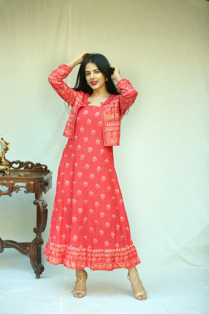 Tashi Threads EXP - Elena - Red Casuals 2 Tashi Threads EXP - Elena - Red Casuals