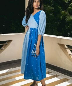 Niram Ever Willow Naruvi - Blue