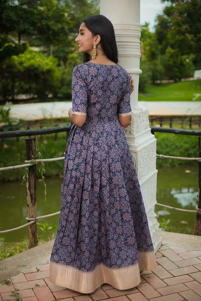 Niram Thooriga - French Navy Blue Ever Willow 5 Niram Thooriga - French Navy Blue Ever Willow