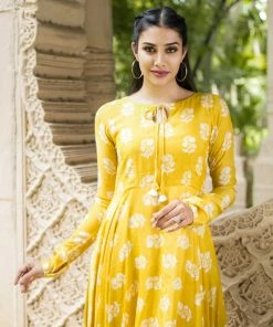 Niram Aadya - Vivid Yellow