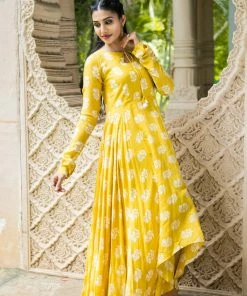 Niram Aadya - Vivid Yellow