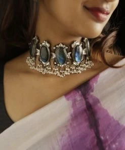 PraDe Jewels Choker Isavasya