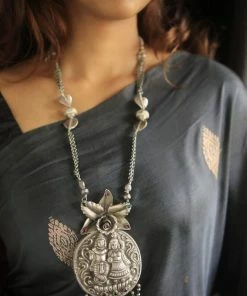 PraDe Jewels Necklace Marapaachi