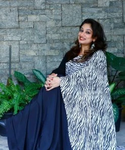 Tashi Threads Monochrome -007