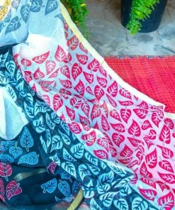 Tashi Threads Sarees Monochrome -008