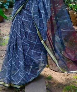 Tashi Threads Monochrome -010 Sarees