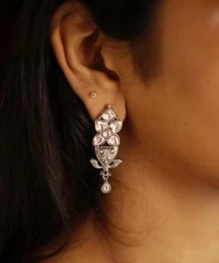 PraDe Jewels Anvadhan Kundan Set