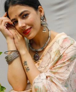 Tashi Threads Manjari Beige