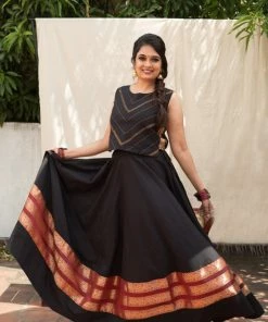 The Stitches Kaala Skirt & Crop Top