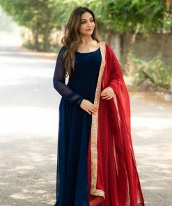 Ekanta Isha Navy Blue With Maroon Margazhi Moments