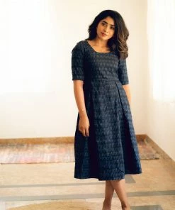 Ekanta Margazhi Moments Miaka Black And Blue Short Dress