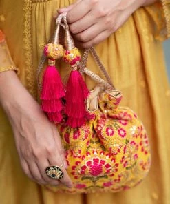 AMYRA Alanna Mustard Potli