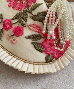 AMYRA Candy Crush Potli Bag - Cream