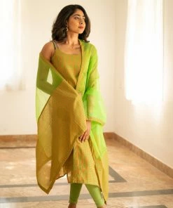 Ekanta Niranjana Green And Orange Margazhi Moments