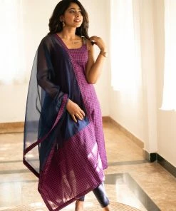 Ekanta Margazhi Moments Niranjana Navy With Magenta